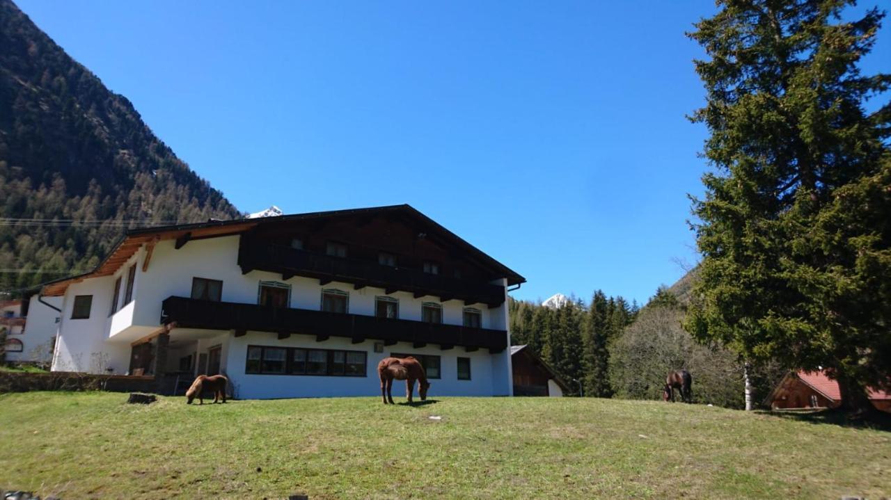 Pension Alpenrose Sankt Sigmund im Sellrain Luaran gambar