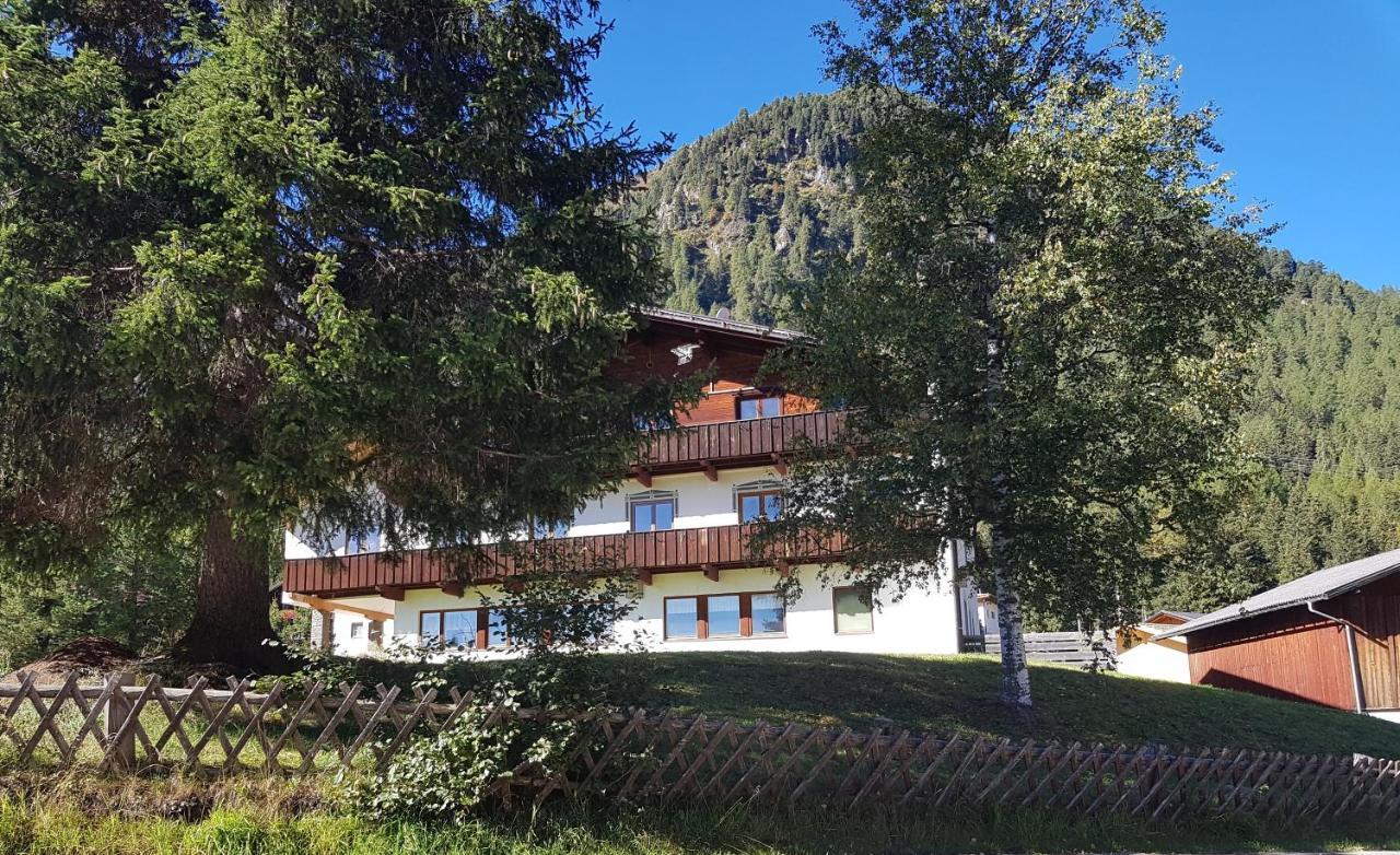 Pension Alpenrose Sankt Sigmund im Sellrain Luaran gambar