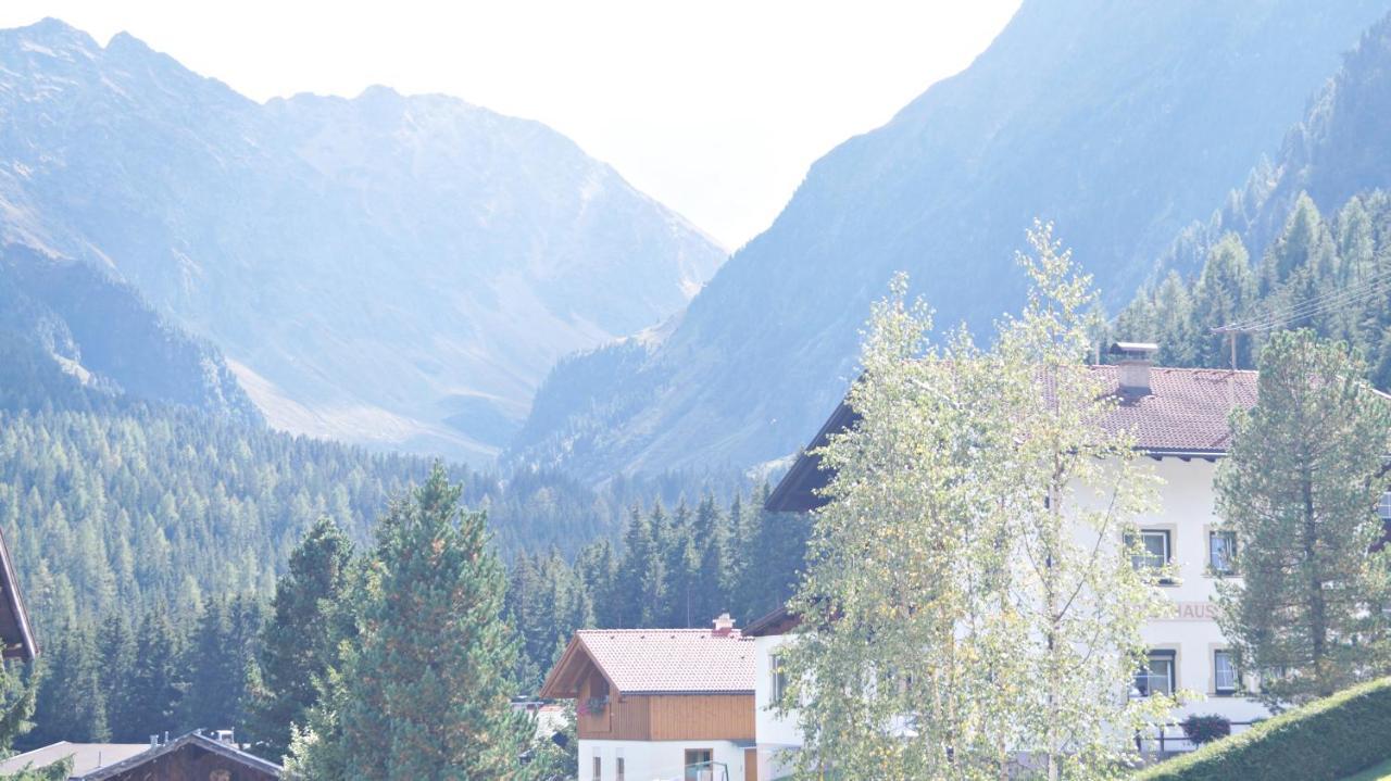 Pension Alpenrose Sankt Sigmund im Sellrain Luaran gambar